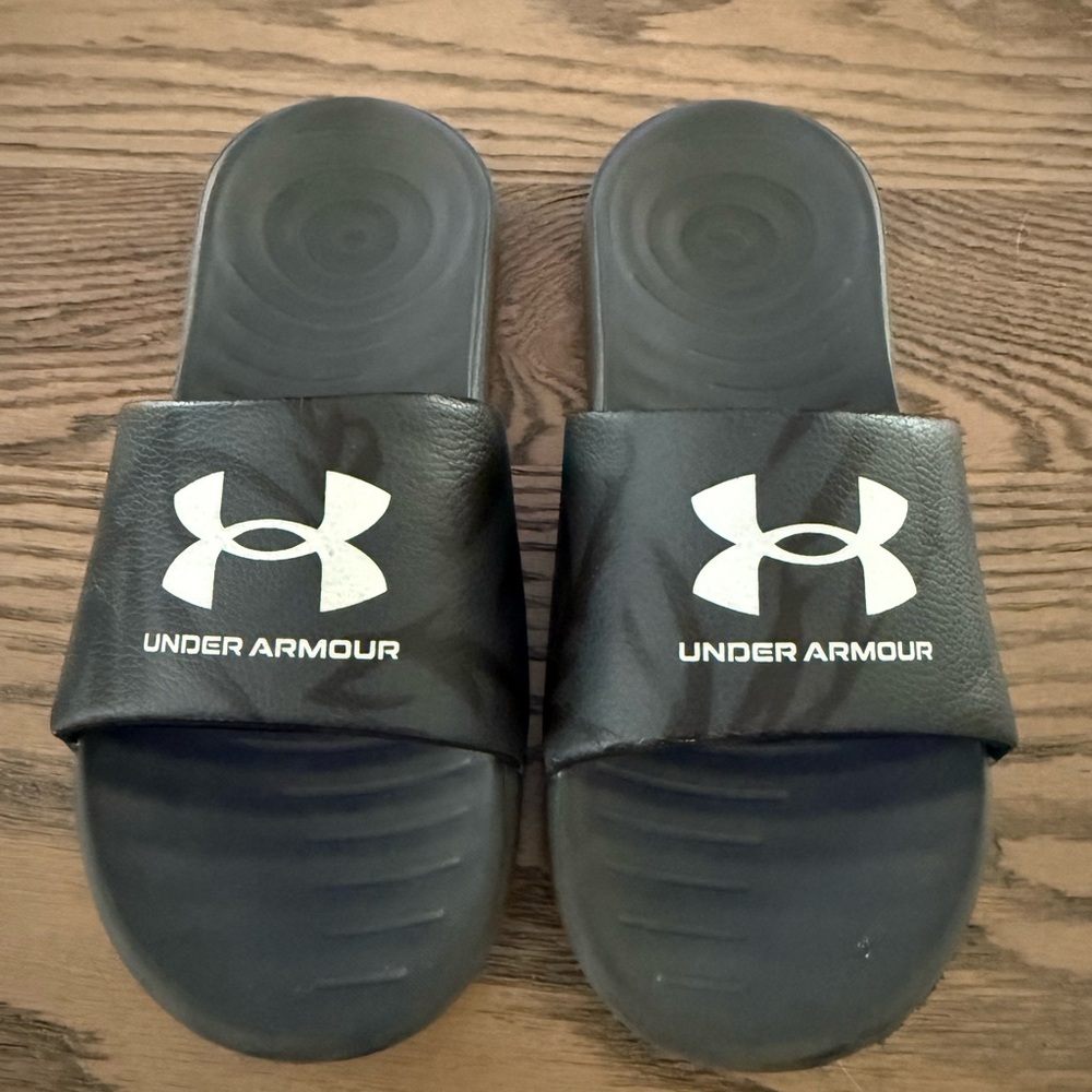 Size 6 Black Camo Under Armour Slides